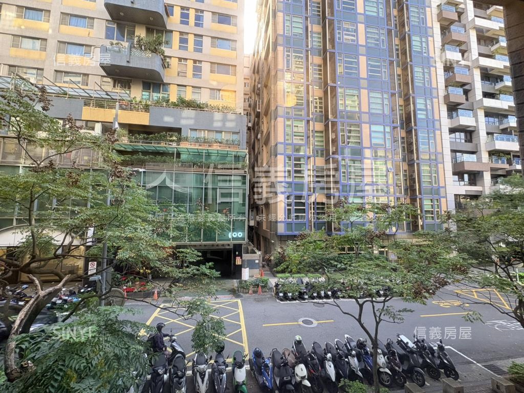 近三總部落格面綠意樹梢房屋室內格局與周邊環境