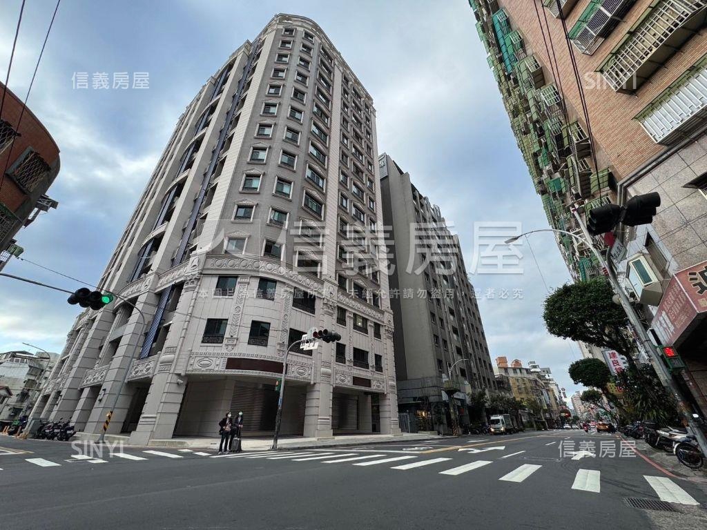 尼斯全新２＋１有車位房屋室內格局與周邊環境
