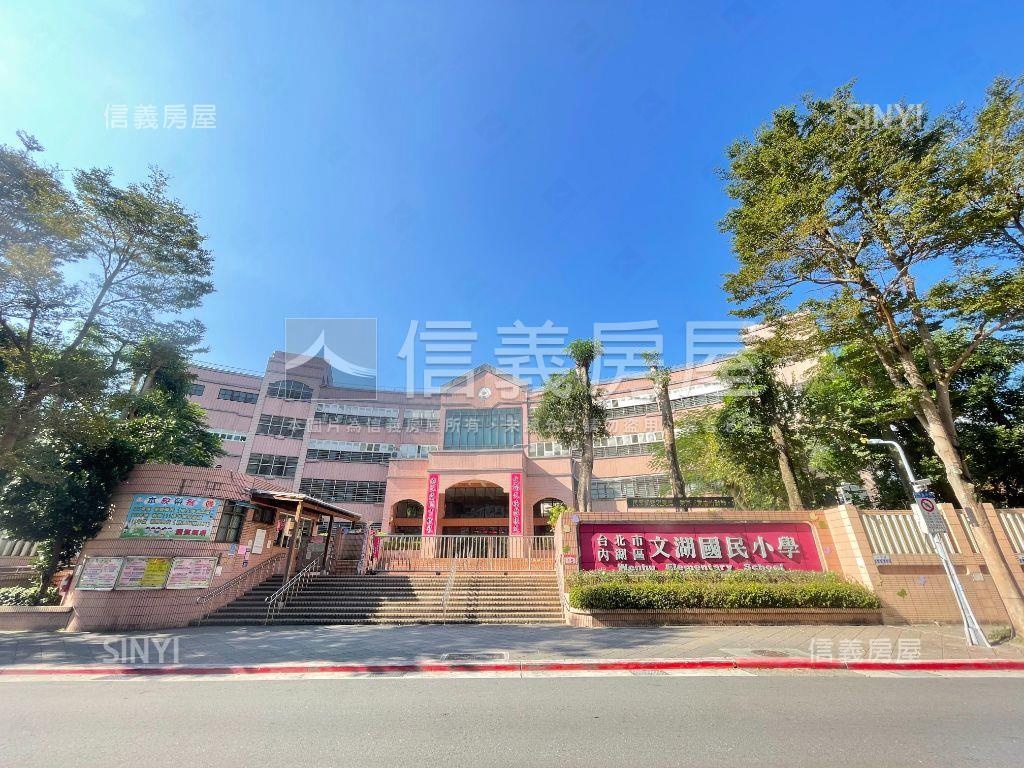 近美麗華面寛八米角間店面房屋室內格局與周邊環境