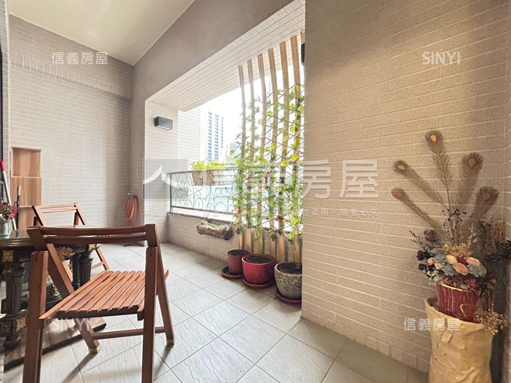 時代圓滿三房雙平車房屋室內格局與周邊環境