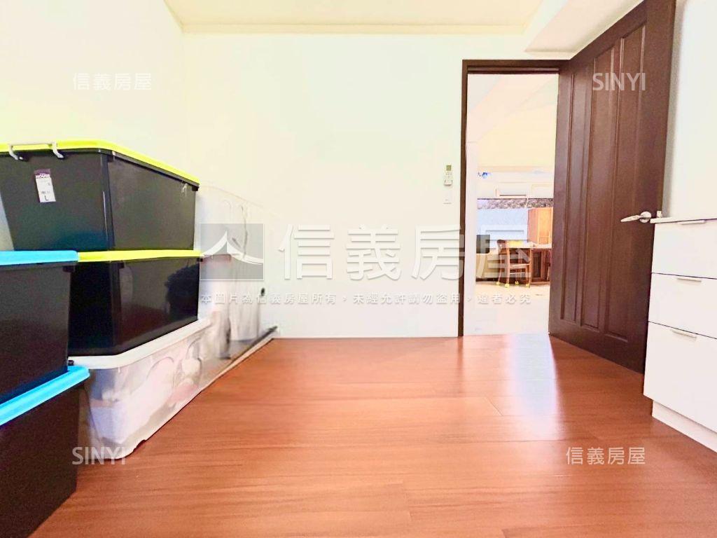 時代圓滿三房雙平車房屋室內格局與周邊環境