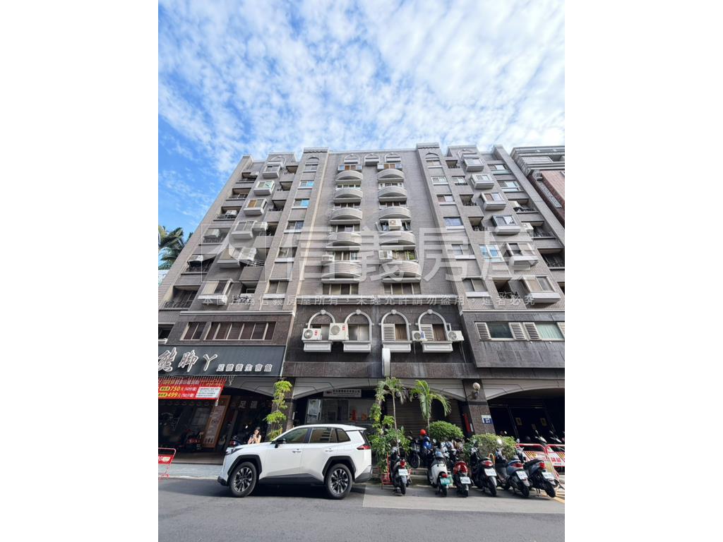 西區勤美大和四房車位房屋室內格局與周邊環境