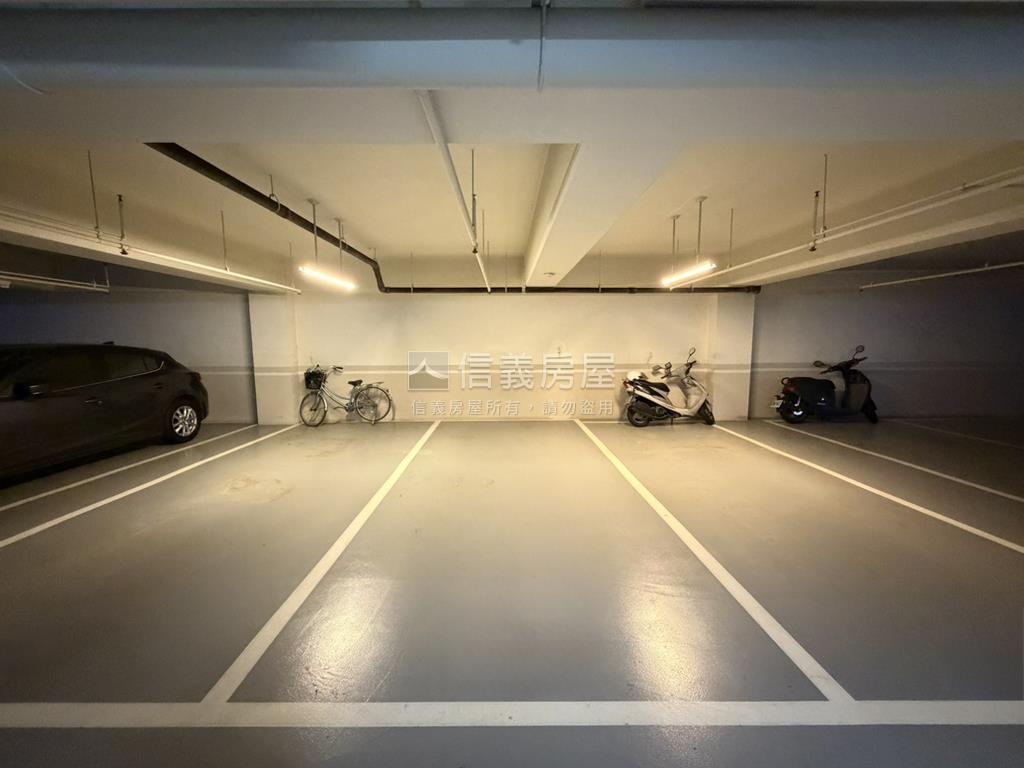 深耕９舒適優質大兩房車位房屋室內格局與周邊環境