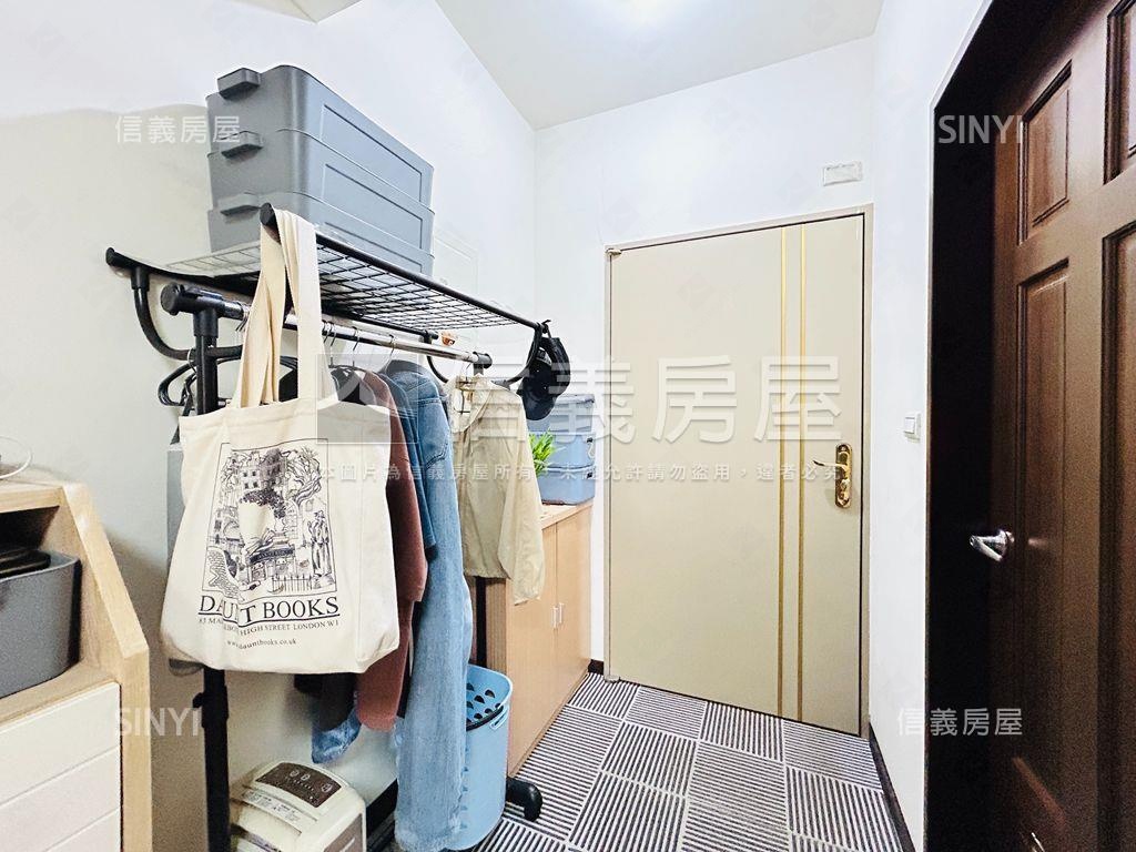 及第稀有露臺戶房屋室內格局與周邊環境