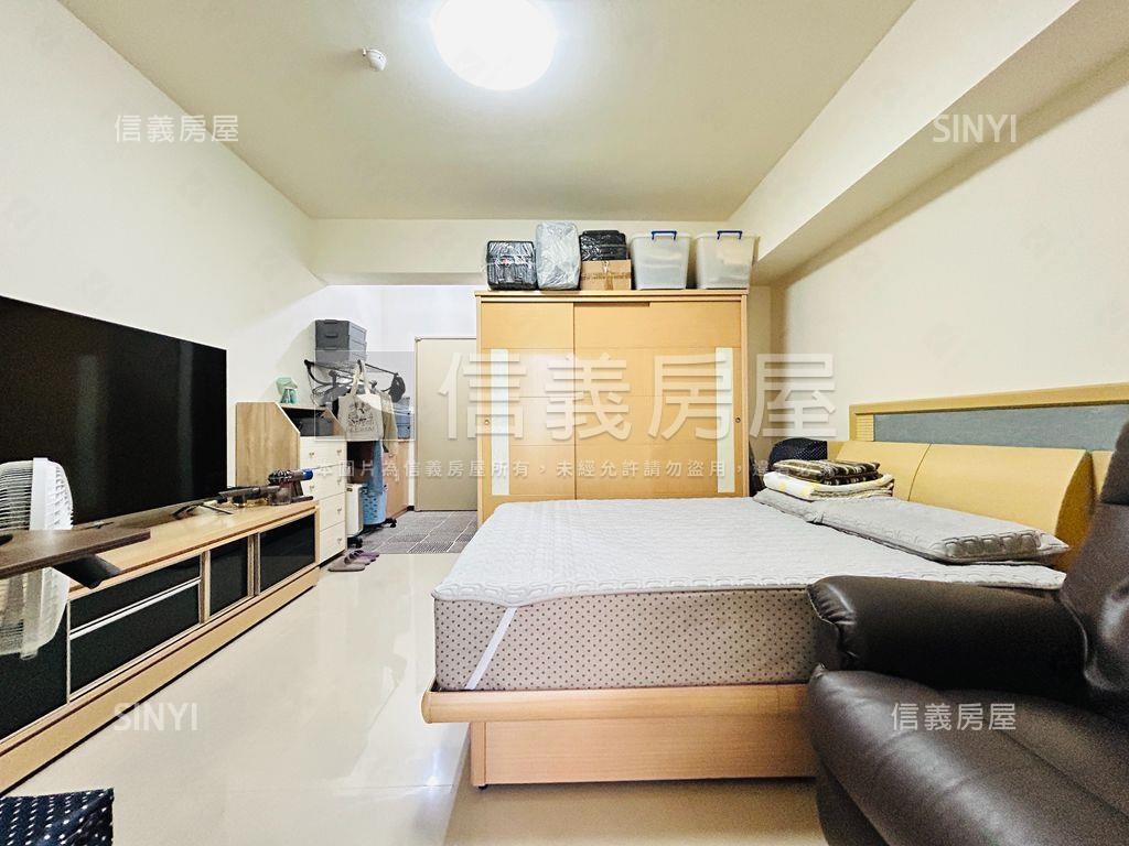 及第稀有露臺戶房屋室內格局與周邊環境