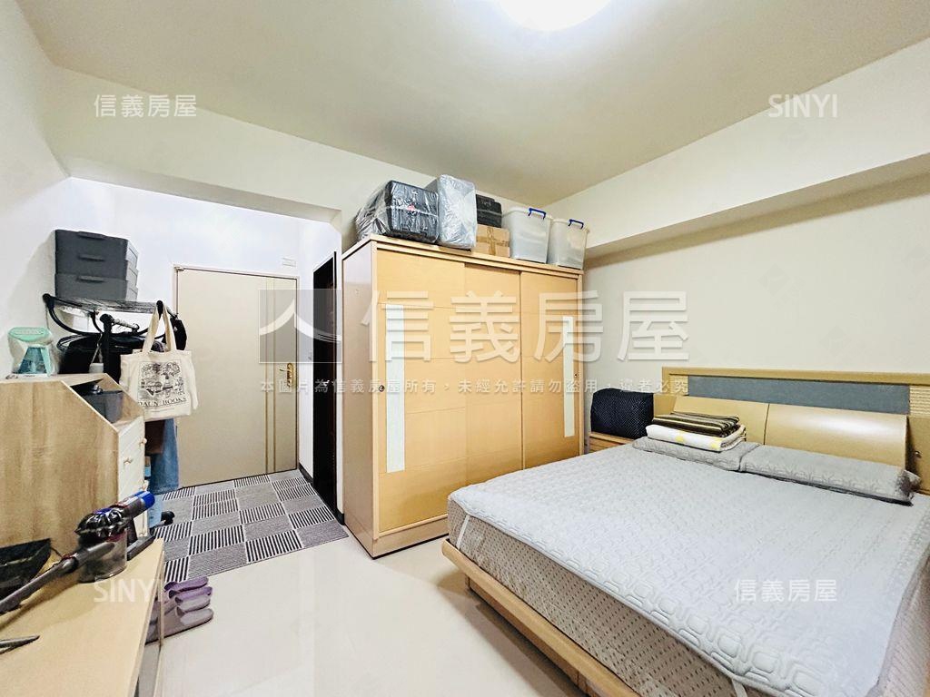 及第稀有露臺戶房屋室內格局與周邊環境