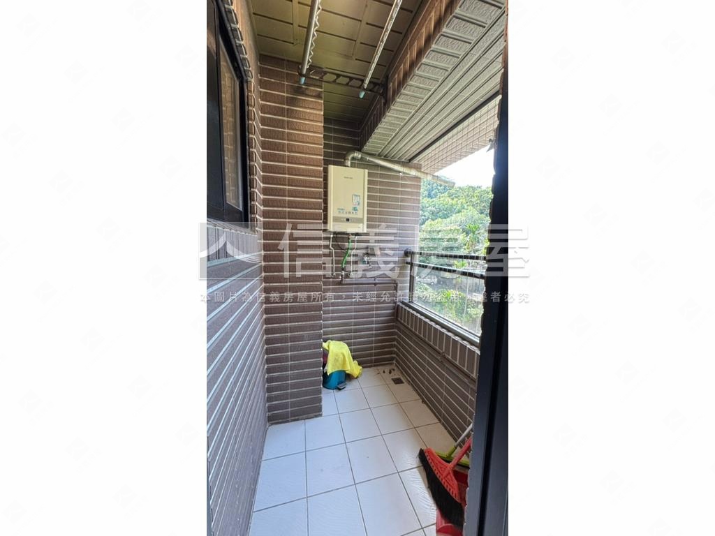 玖宜御林園三房車位房屋室內格局與周邊環境