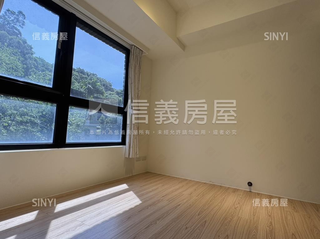 玖宜御林園三房車位房屋室內格局與周邊環境
