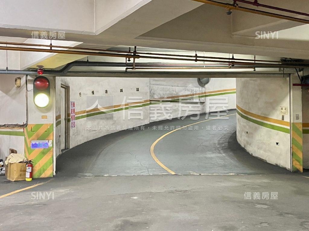 麗晶庭院戶大空間大平車房屋室內格局與周邊環境