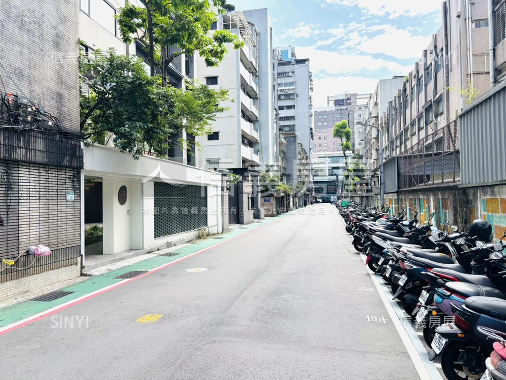 大安雙捷運朝南金店面房屋室內格局與周邊環境