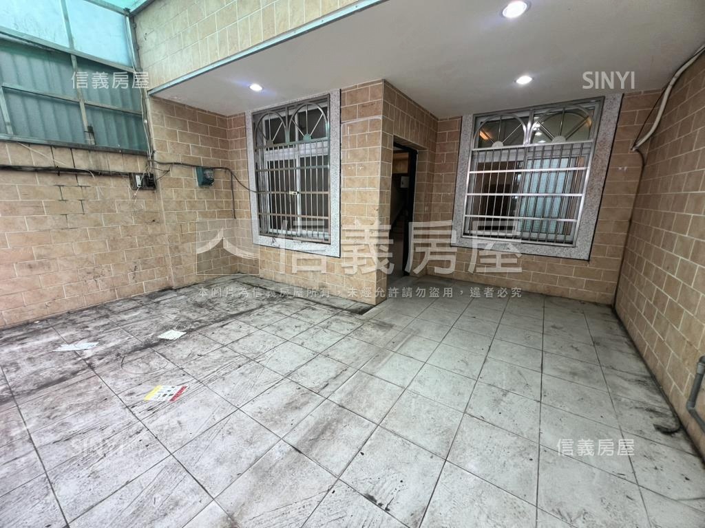 龍潭大面寬透天房屋室內格局與周邊環境