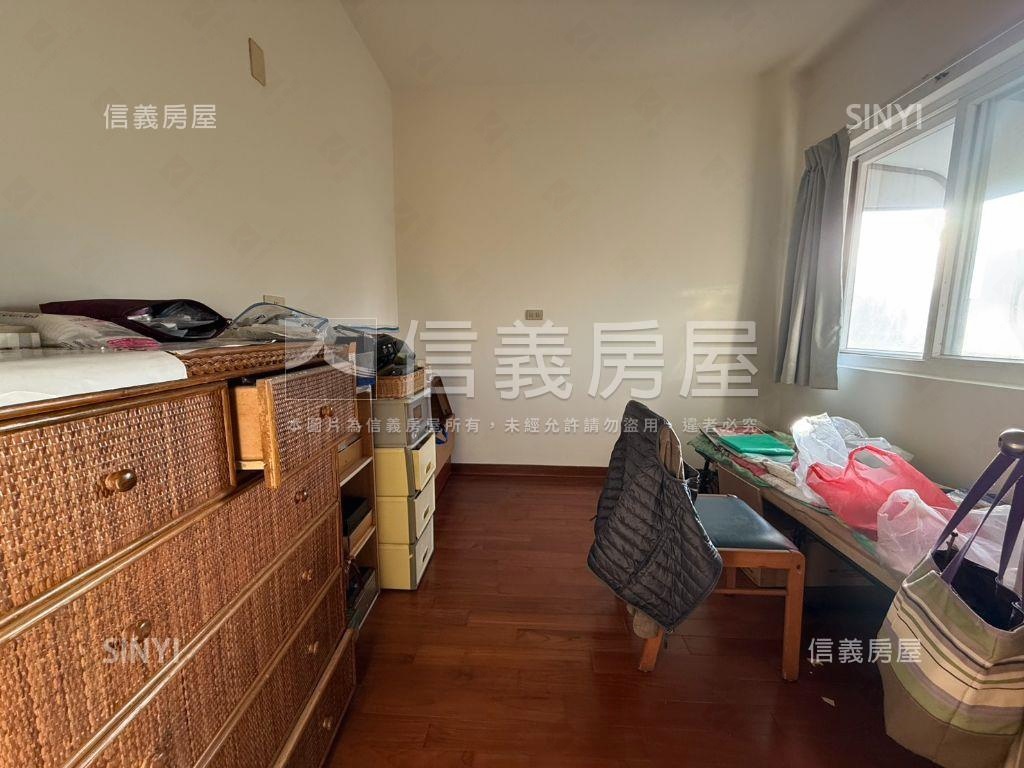 專任大灣近永大優質店住房屋室內格局與周邊環境