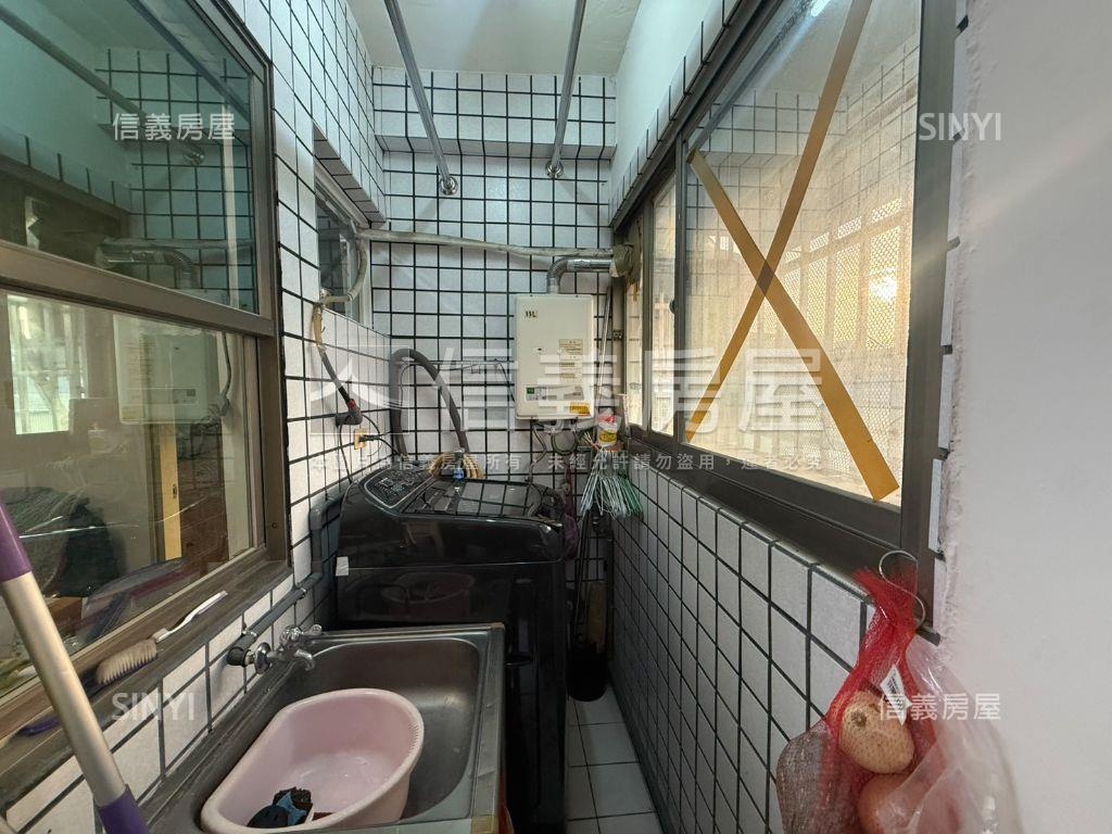 專任大灣近永大優質店住房屋室內格局與周邊環境