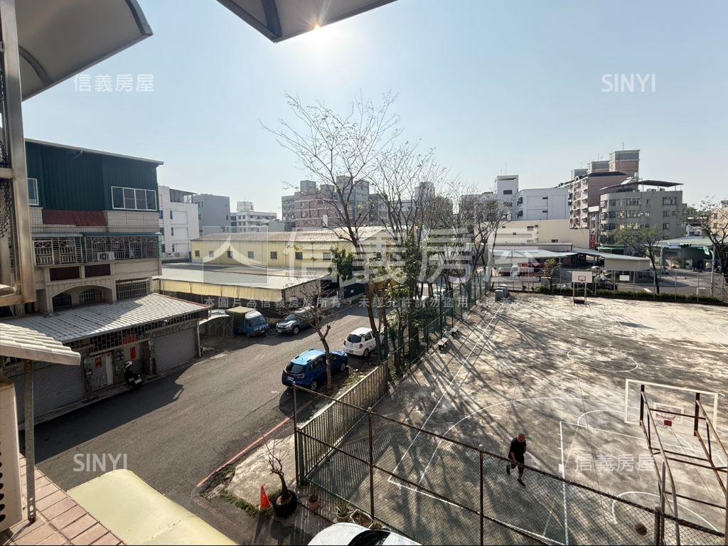 專任大灣近永大優質店住房屋室內格局與周邊環境