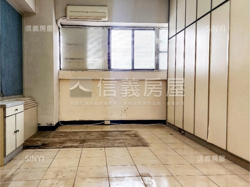 群林鴻陽大廈房屋室內格局與周邊環境