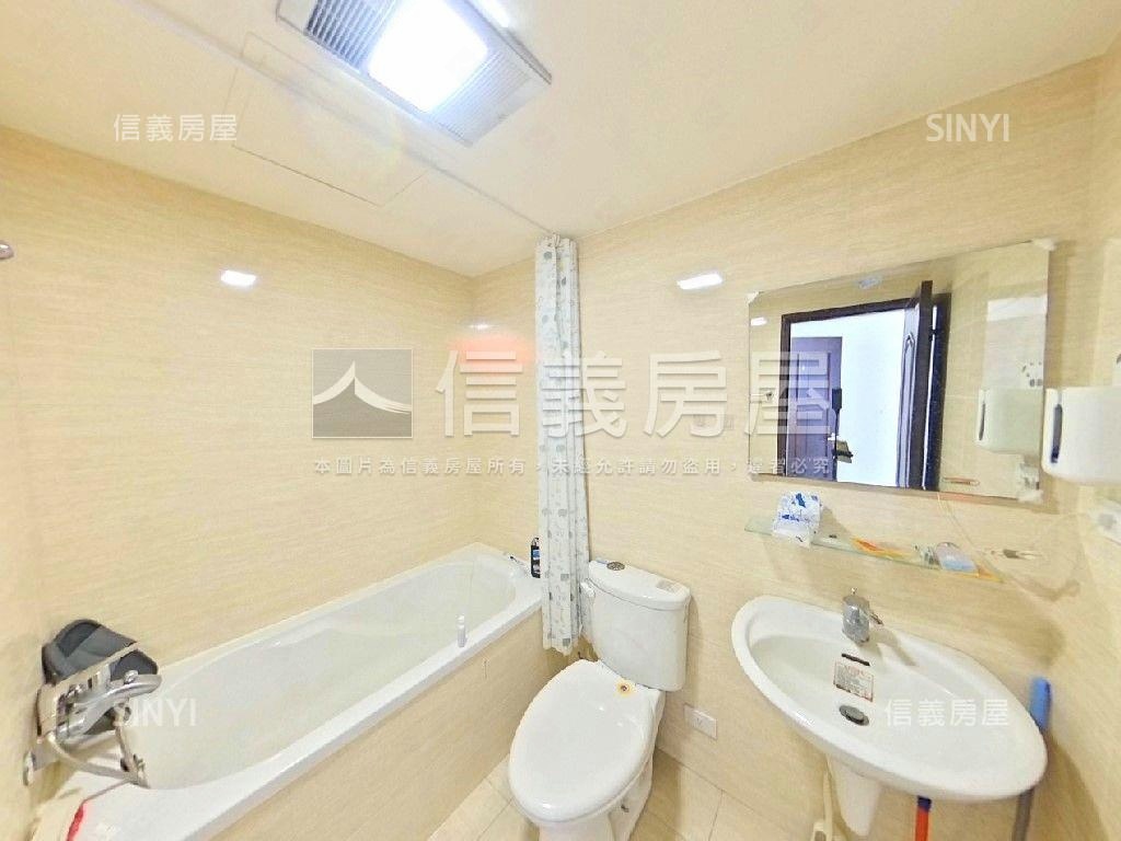 專任成家三房附車位房屋室內格局與周邊環境