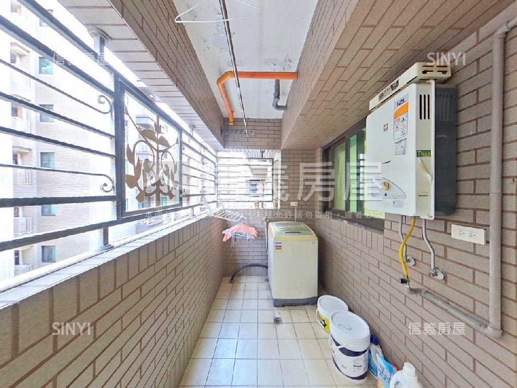 專任成家三房附車位房屋室內格局與周邊環境