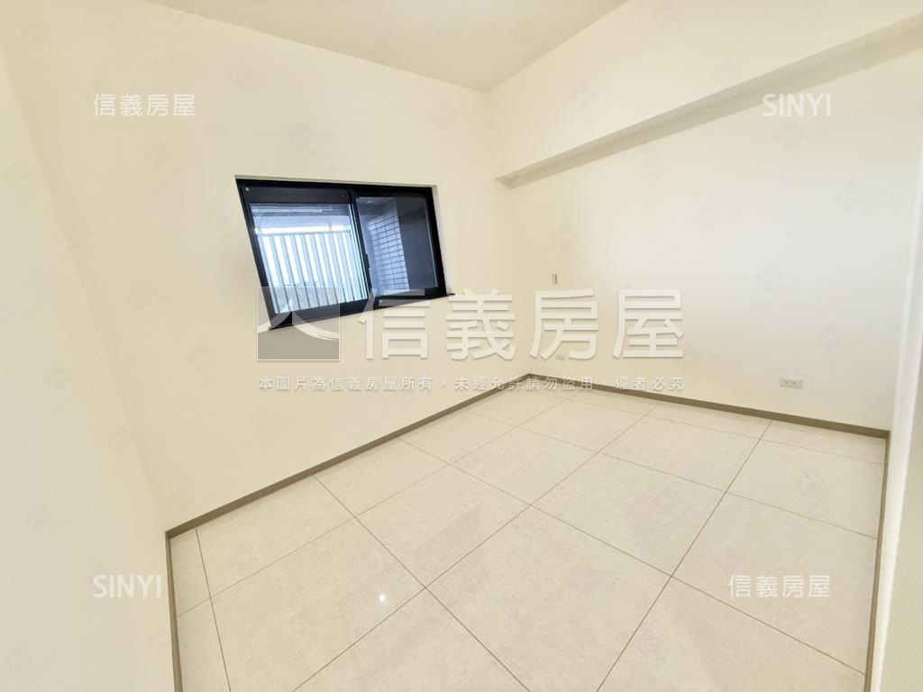 潤泰。公園景觀豪邸房屋室內格局與周邊環境