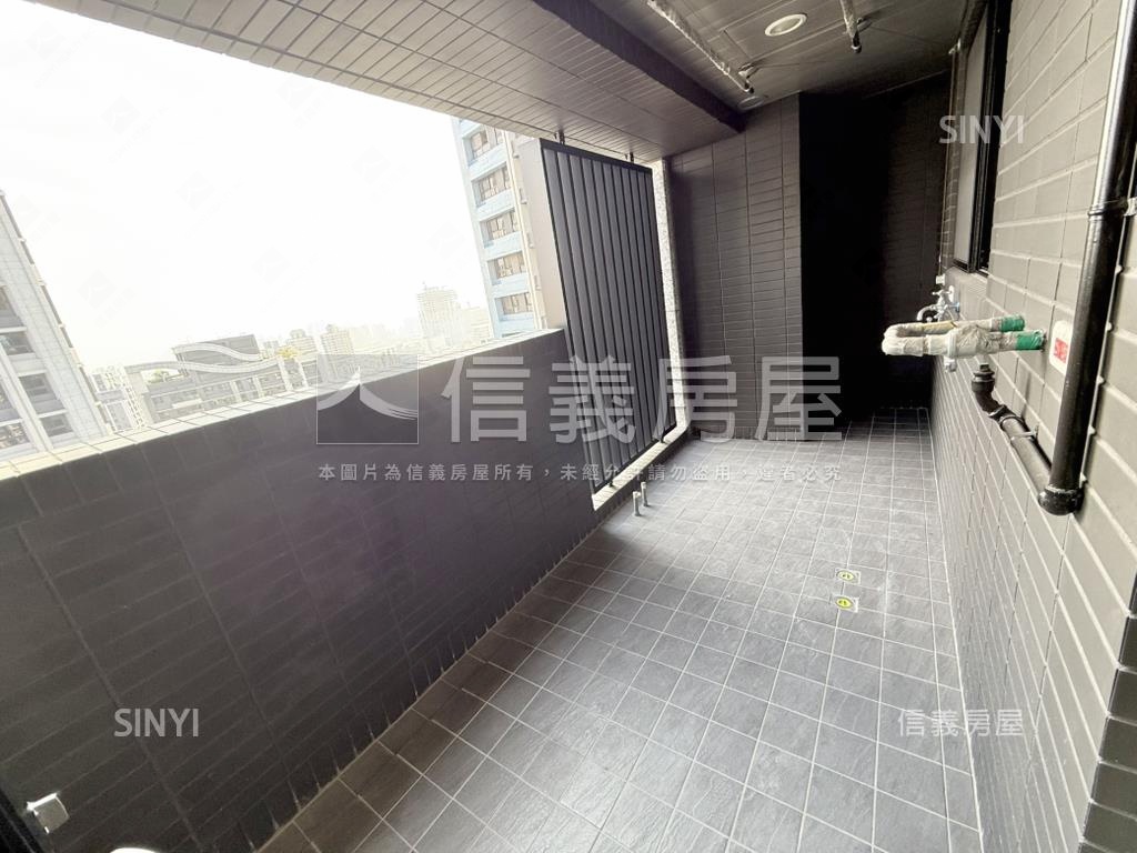 潤泰。公園景觀豪邸房屋室內格局與周邊環境