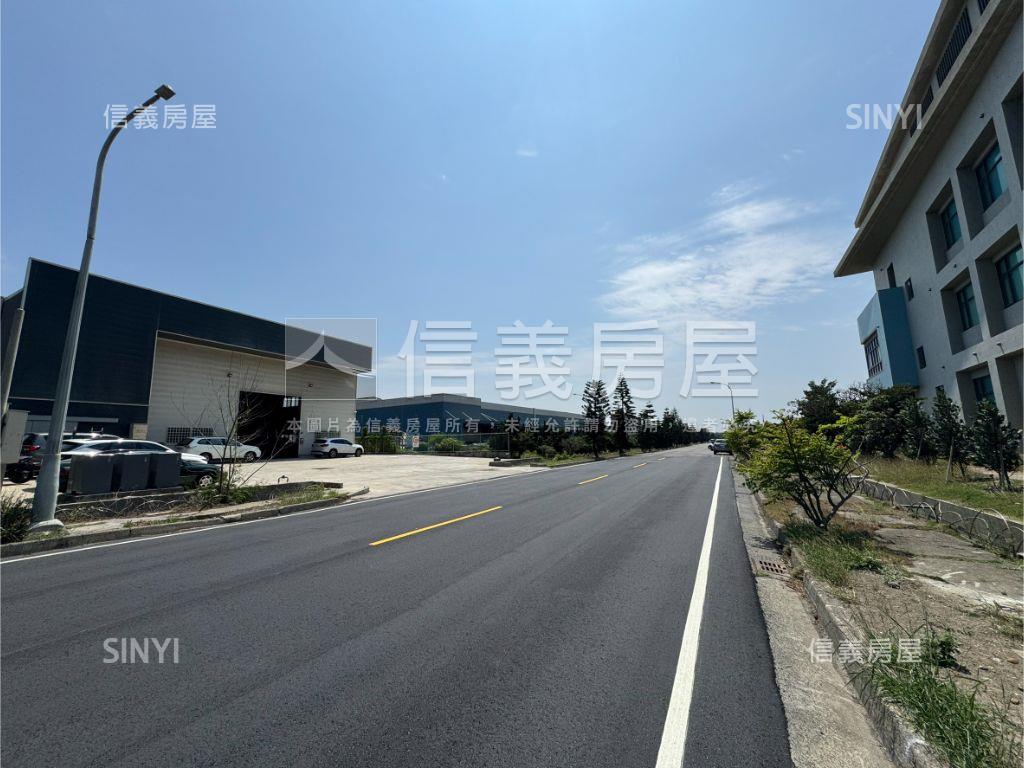 【彰濱】鋼構七年廠房屋室內格局與周邊環境