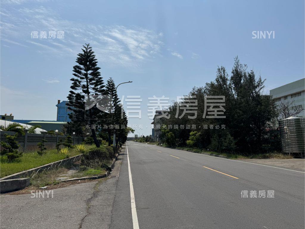 【彰濱】鋼構七年廠房屋室內格局與周邊環境