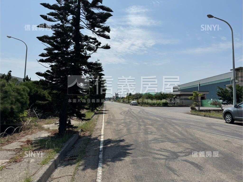 【彰濱】鋼構七年廠房屋室內格局與周邊環境