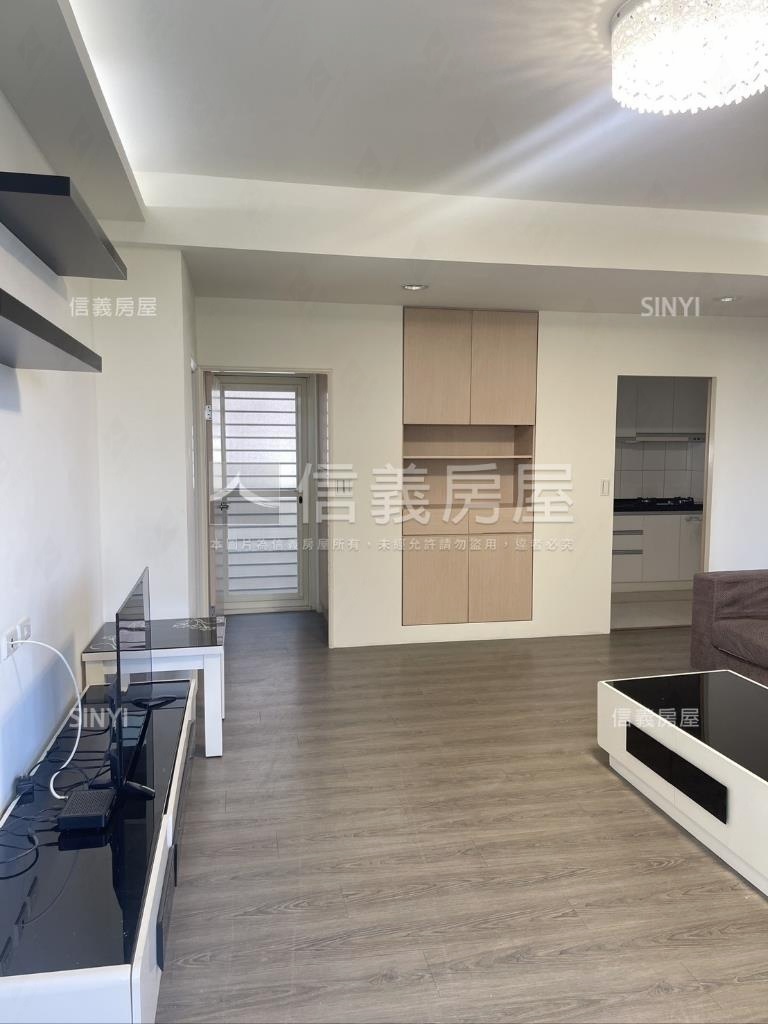 校園旁方正裝潢美寓房屋室內格局與周邊環境