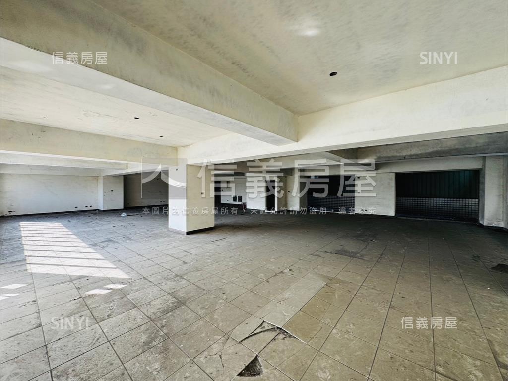 近大發工業區大坪面寬金店房屋室內格局與周邊環境
