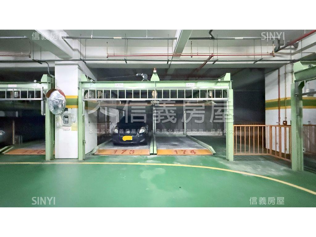 景安捷運愛樂三房車位房屋室內格局與周邊環境
