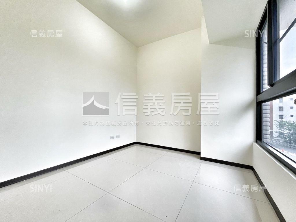 丰華城心兩房平面車位房屋室內格局與周邊環境
