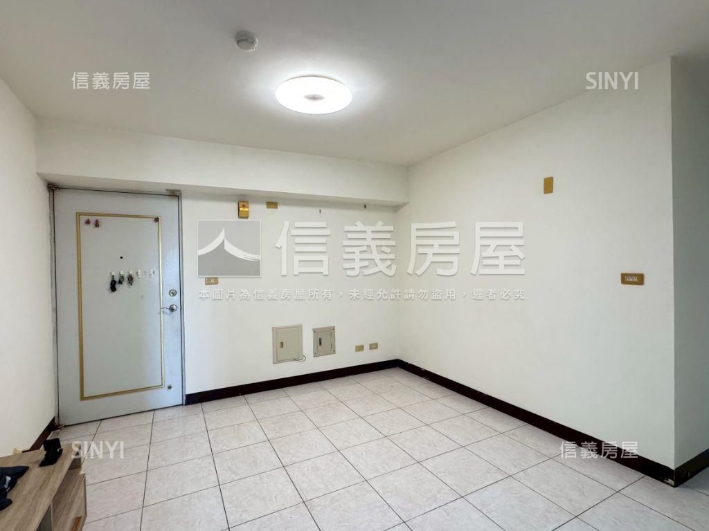南工商圈便宜圓夢三房宅房屋室內格局與周邊環境