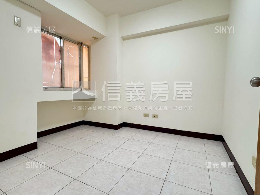 南工商圈便宜圓夢三房宅房屋室內格局與周邊環境