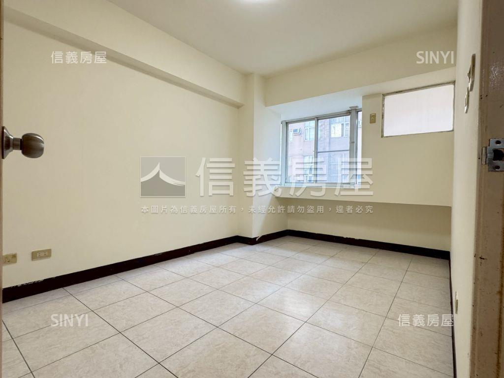 南工商圈便宜圓夢三房宅房屋室內格局與周邊環境