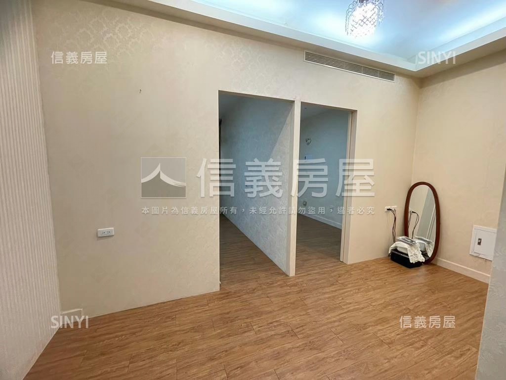 正路面文賢路金店面房屋室內格局與周邊環境