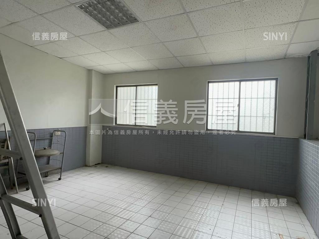 正路面文賢路金店面房屋室內格局與周邊環境