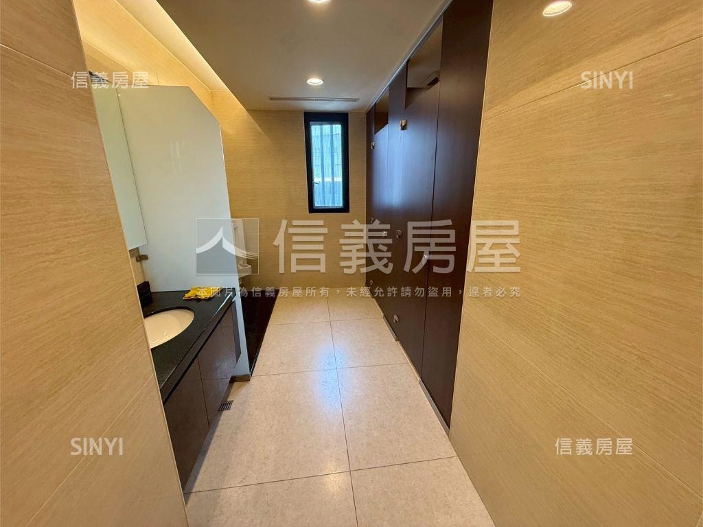 亞太水岸帝王豪景廠辦房屋室內格局與周邊環境