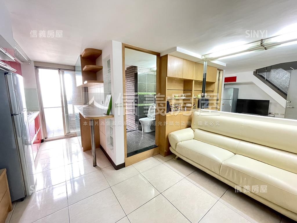 小阿曼高樓美屋房屋室內格局與周邊環境