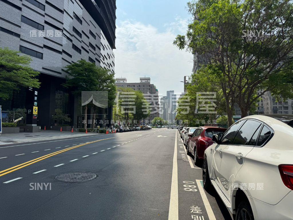 七期商辦‧出租中‧可看房屋室內格局與周邊環境