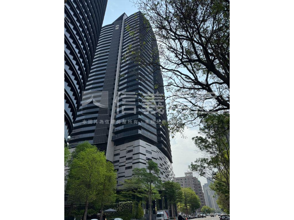 七期商辦‧出租中‧可看房屋室內格局與周邊環境