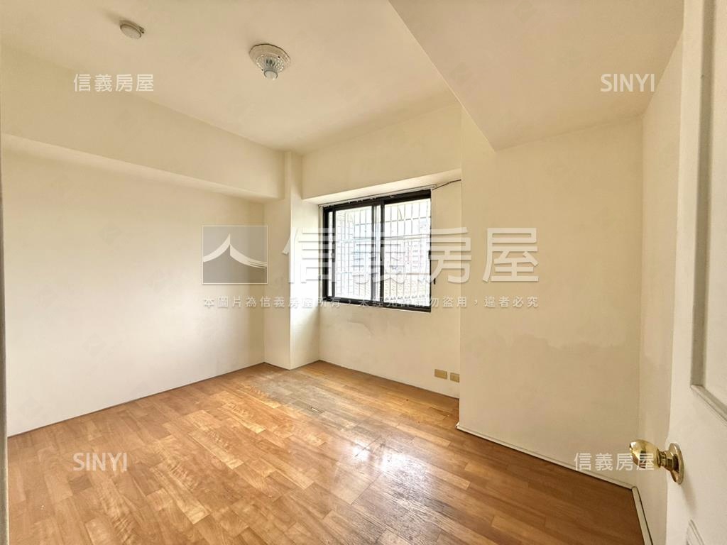 近漢神百松竹源美三房車位房屋室內格局與周邊環境