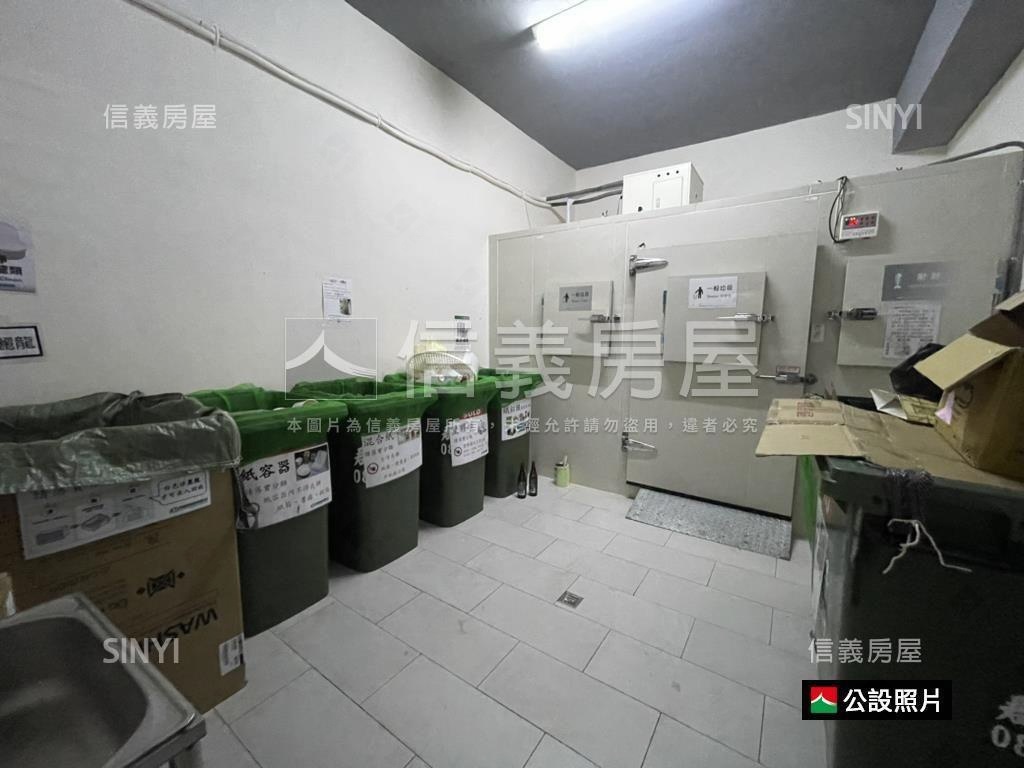 安南區景觀三房平車房屋室內格局與周邊環境