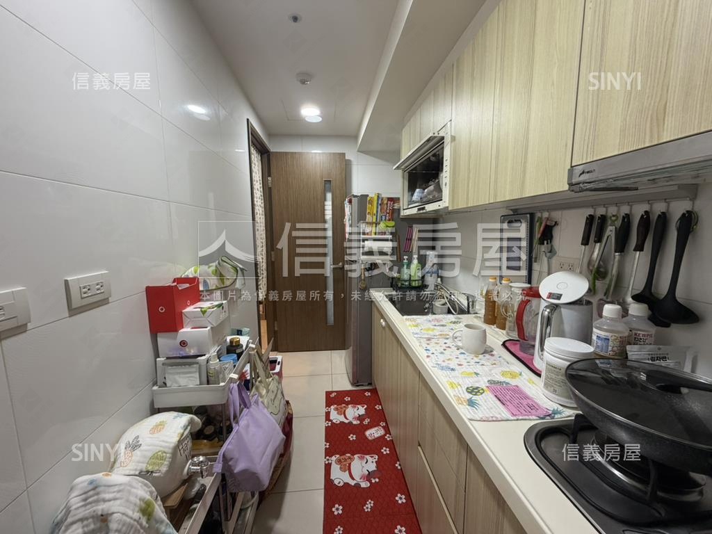 微笑質感兩房房屋室內格局與周邊環境