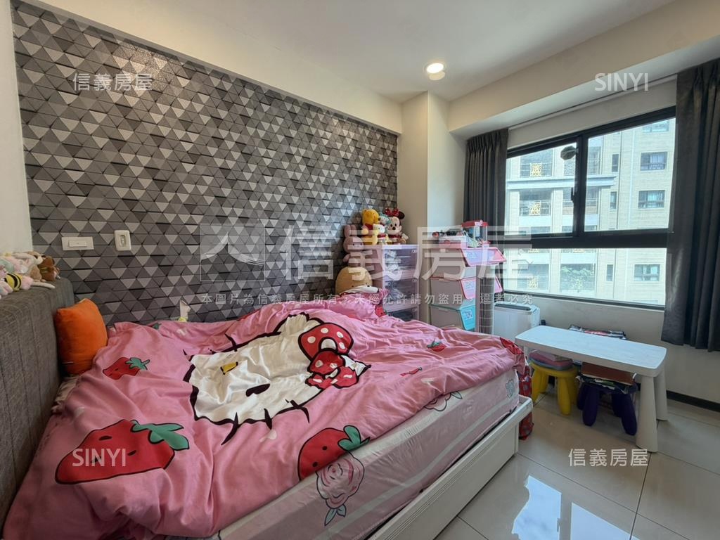 微笑質感兩房房屋室內格局與周邊環境