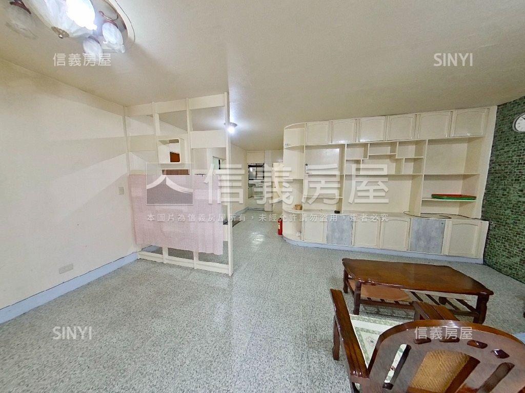 臻品～正華齡街公寓３樓房屋室內格局與周邊環境