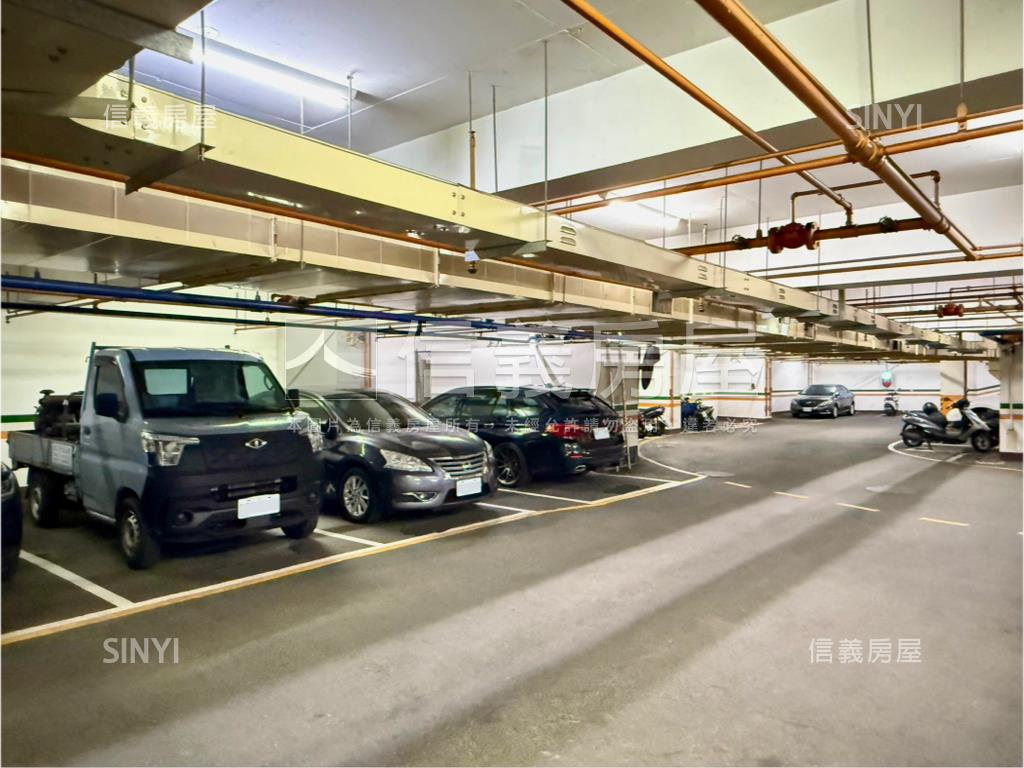 文山特區茵花戀兩房平車房屋室內格局與周邊環境
