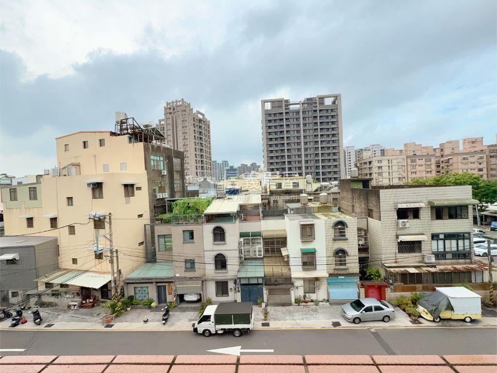 華興街｜邊間大面寬透天房屋室內格局與周邊環境