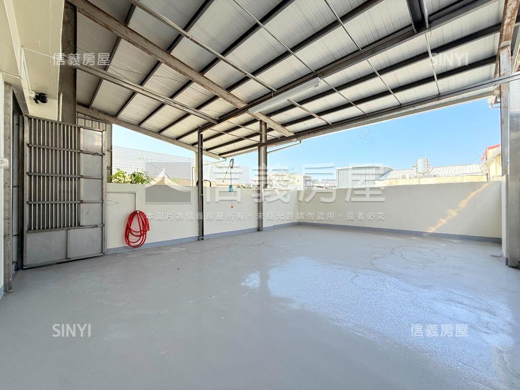近興大附中大面寬車庫透天房屋室內格局與周邊環境
