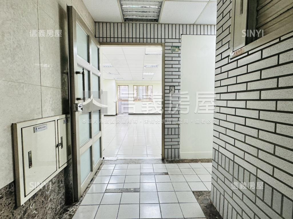 重新路菜寮站旁電梯空間房屋室內格局與周邊環境