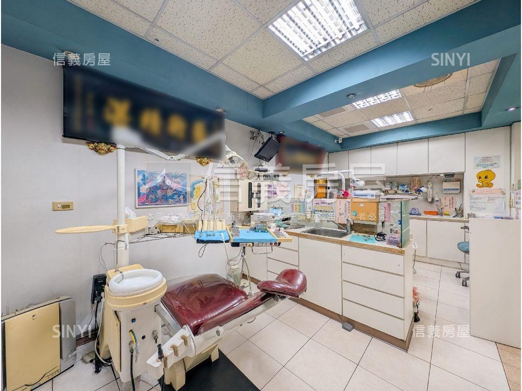 【精選】中興路熱鬧金店面房屋室內格局與周邊環境