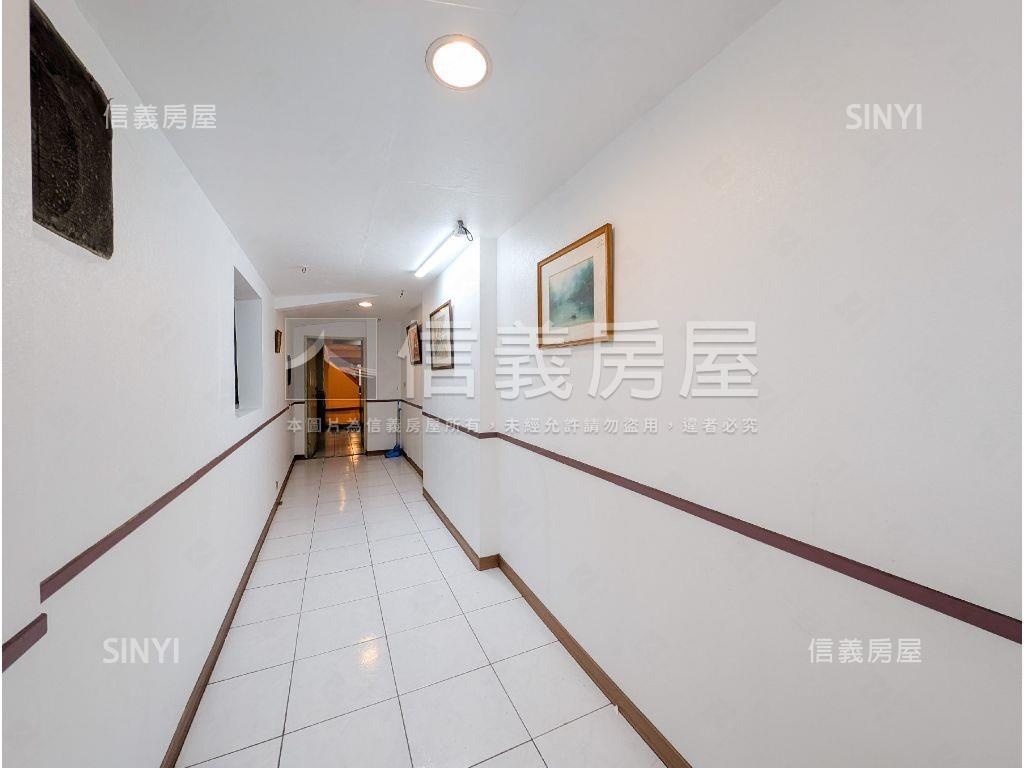 【精選】中興路熱鬧金店面房屋室內格局與周邊環境